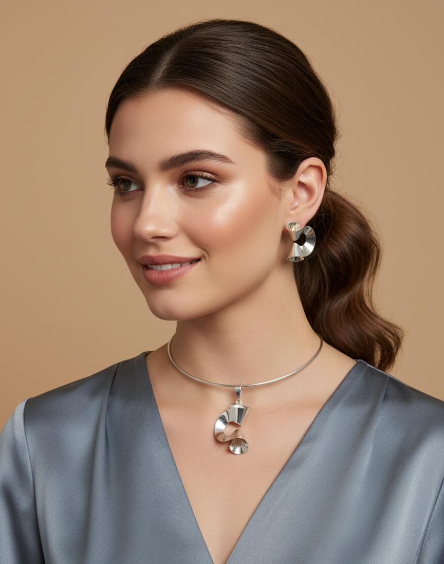 Conjunto de Gargantilha com Brincos