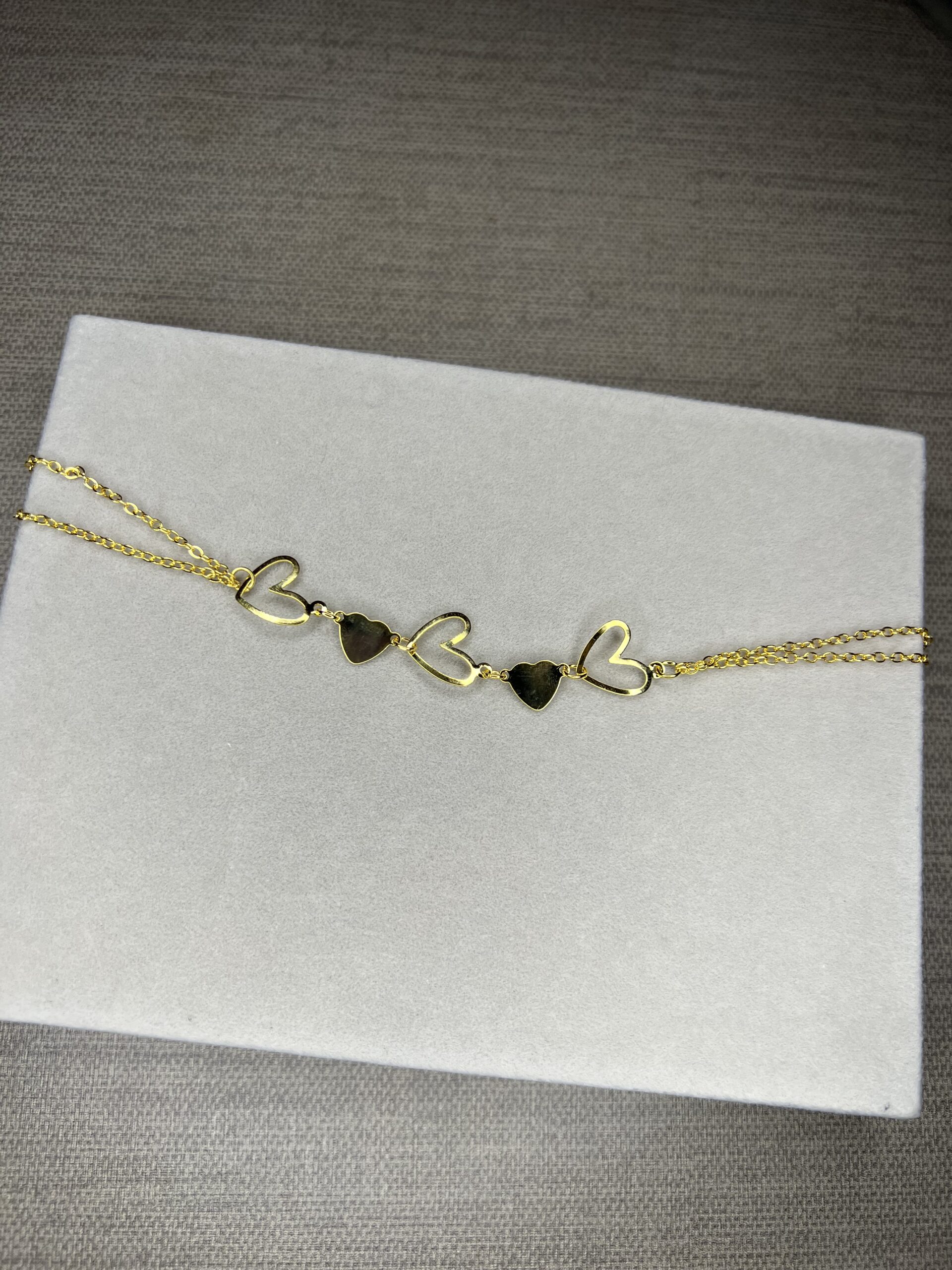 Pulseira de Corações