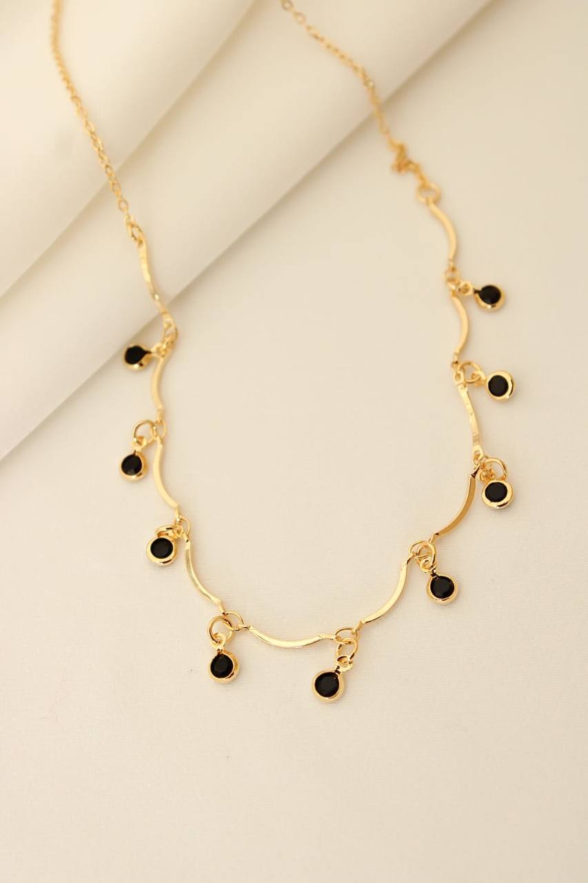 Colar Choker com Pingentes Pretos